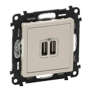ValenaLife USB töltőaljzat A+A 2/ki 2400mA-max. 5V süllyesztett bézs LEGRAND Azonnali szállítás