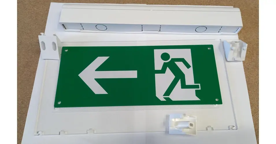 Gyors szállítás LED vészvilágító készenléti piktogramkészlettel 230V AC 1h-szigetüzem IP20 SIGNAL SGE-K NORMALUX